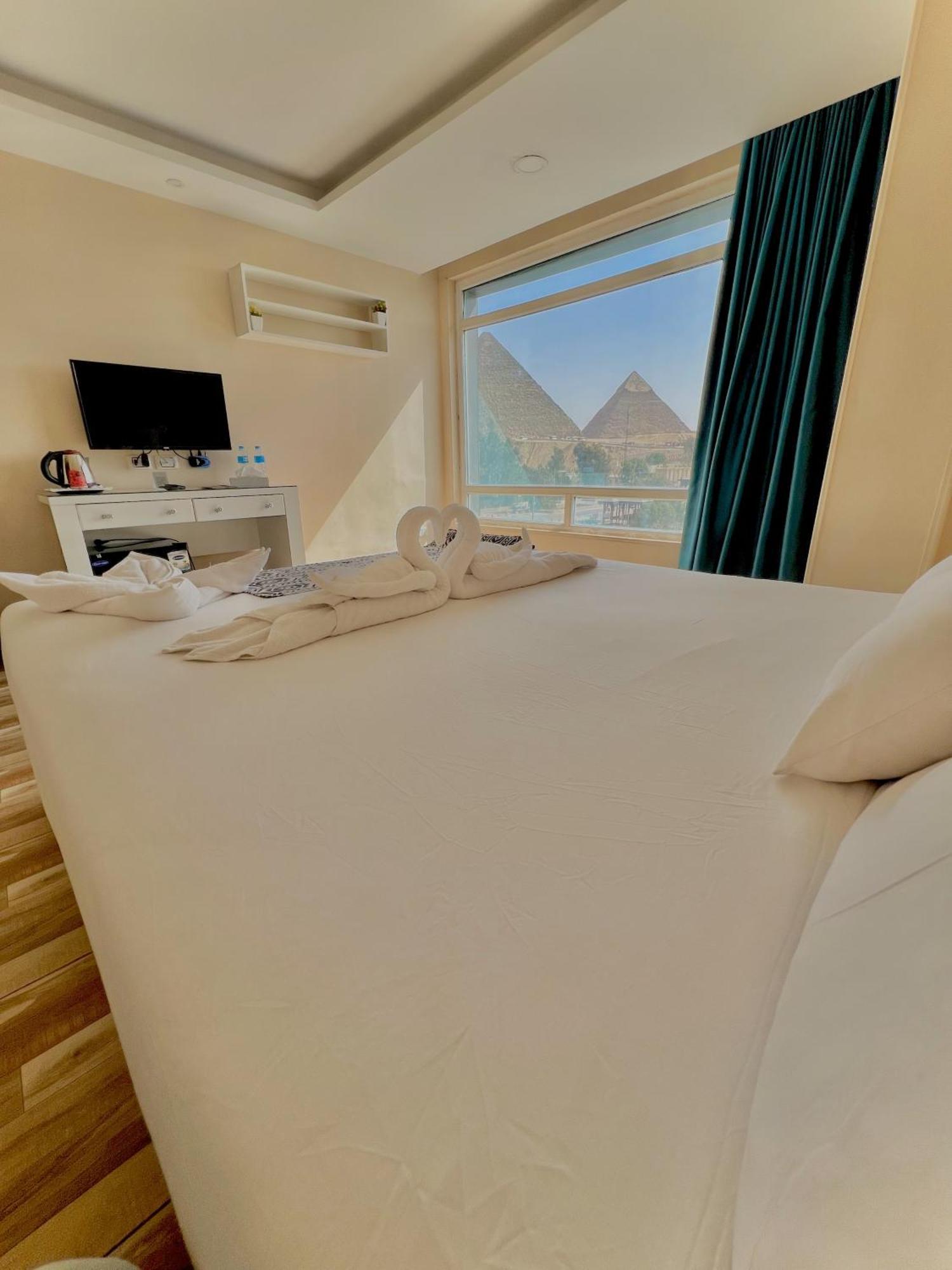 Kafret el-Gabal Turquoise Pyramids & Grand Egyptian Museum View Hotel מראה חיצוני תמונה