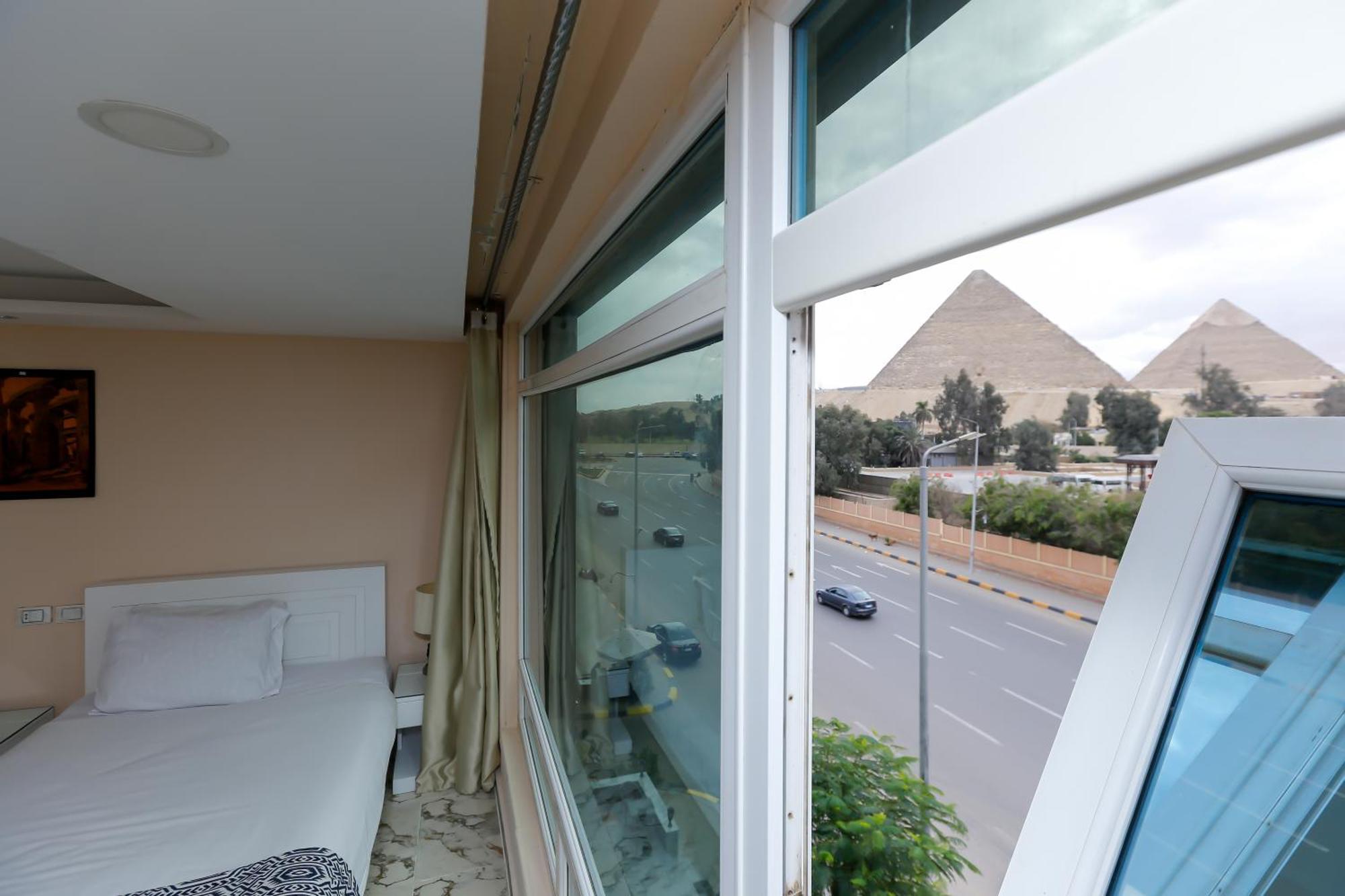 Kafret el-Gabal Turquoise Pyramids & Grand Egyptian Museum View Hotel מראה חיצוני תמונה